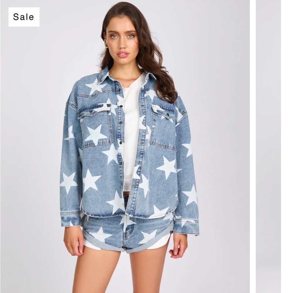One Teaspoon Blue Star Jean Jacket tagged xs, ptp 23